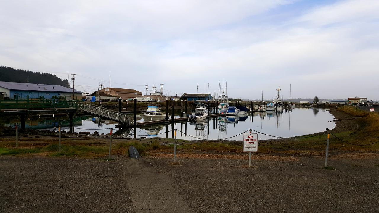 Winchester Bay Inn Reedsport Exteriér fotografie